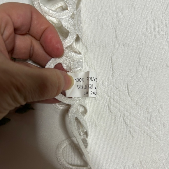 Elegant Easter Round Dining tablecloth Lace  Embroidered Holiday - Picture 7 of 12